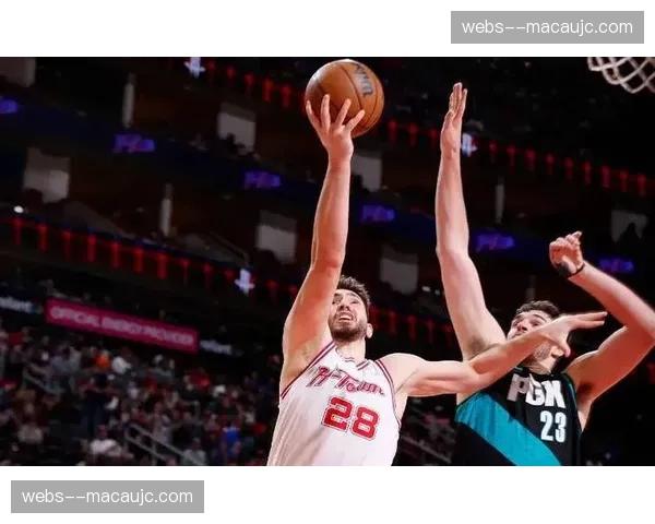 火箭申京内线策应能力 伤病缺席影响球队战术体系